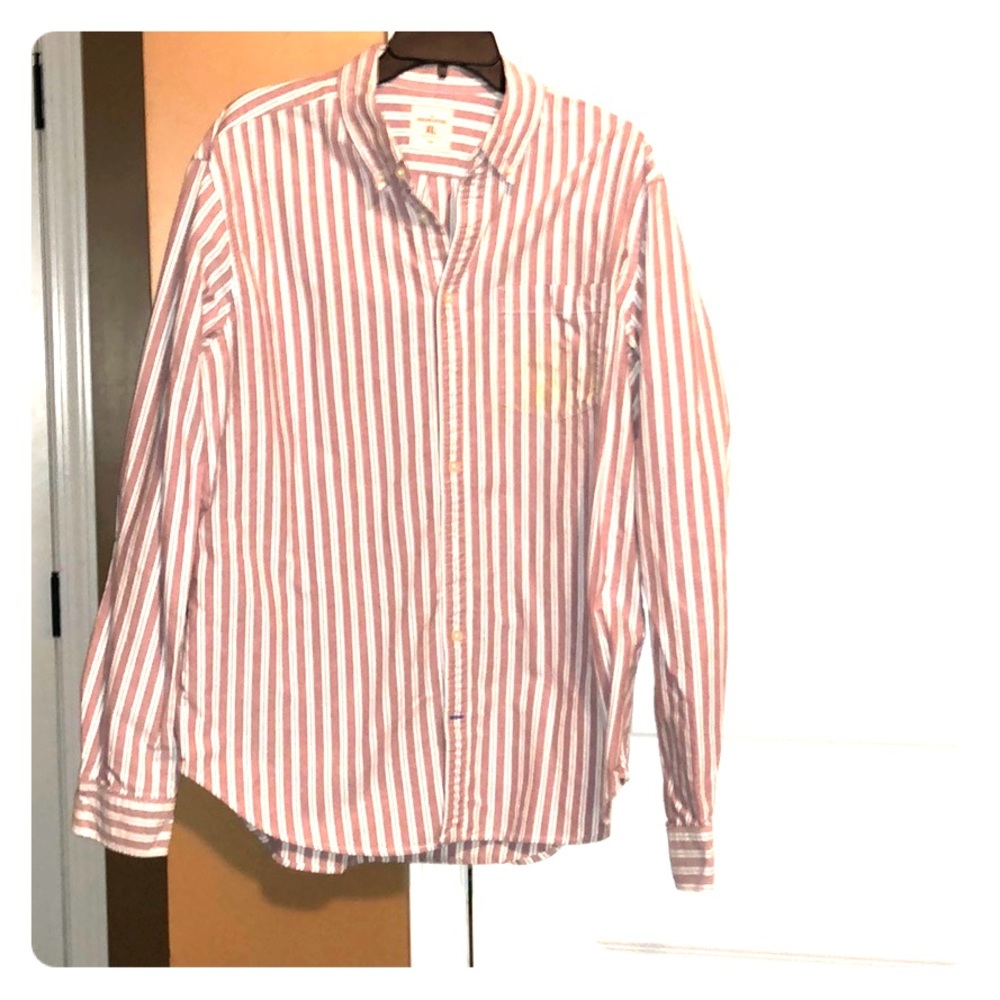 Men’s red & white striped button down